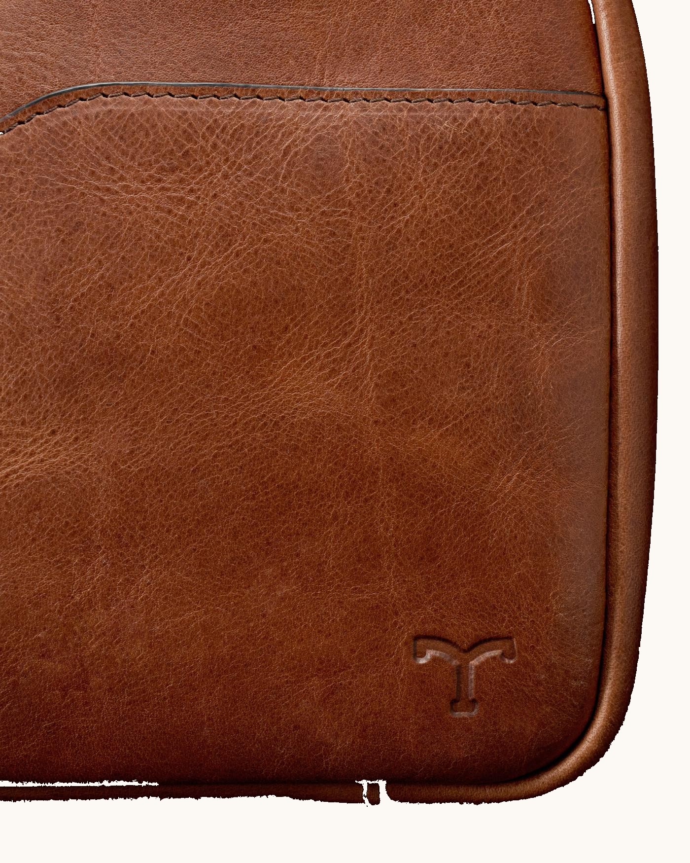 Bartlett Hanging Travel Kit - Image 5