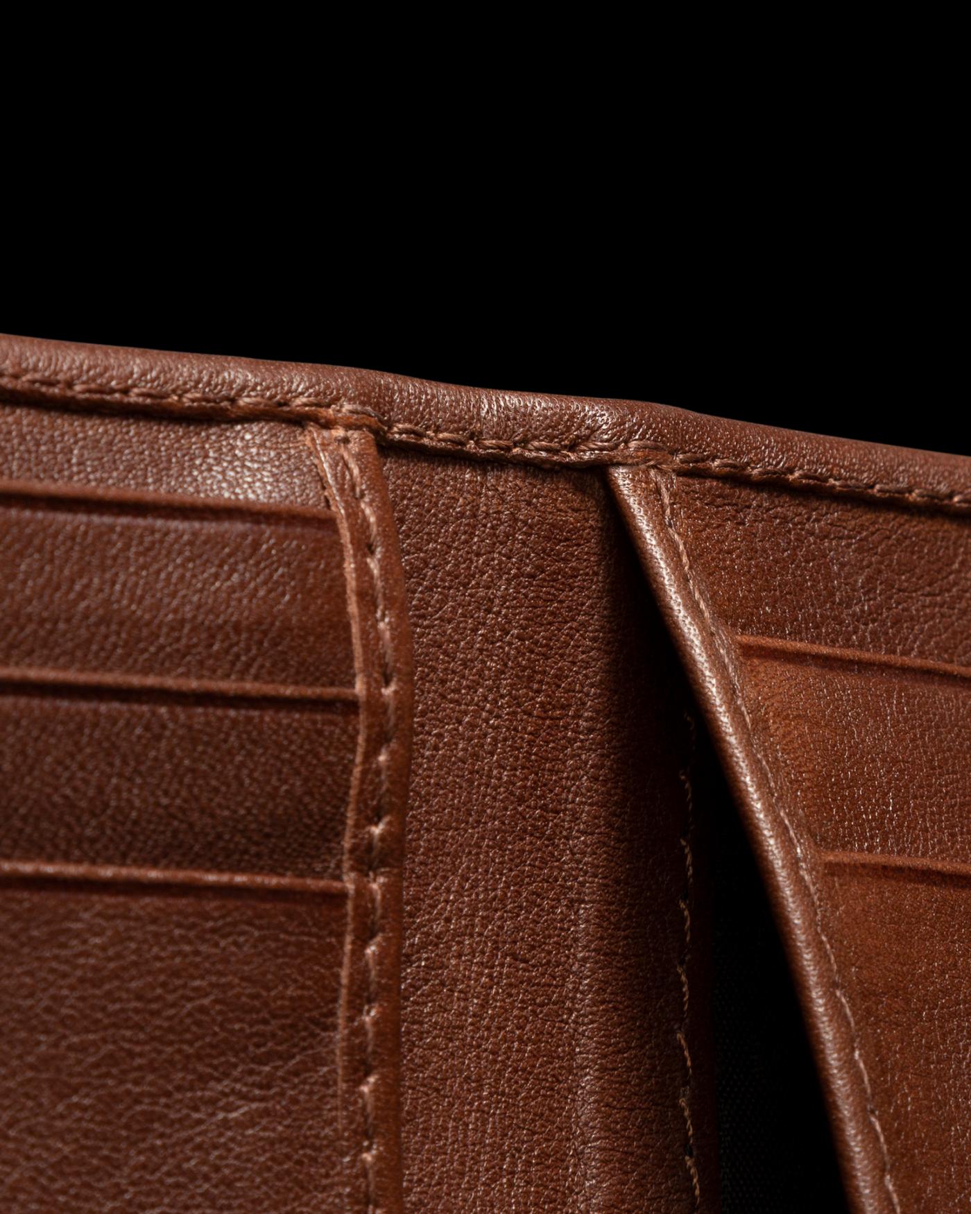 Cowhide Bifold Card Case - Image 4