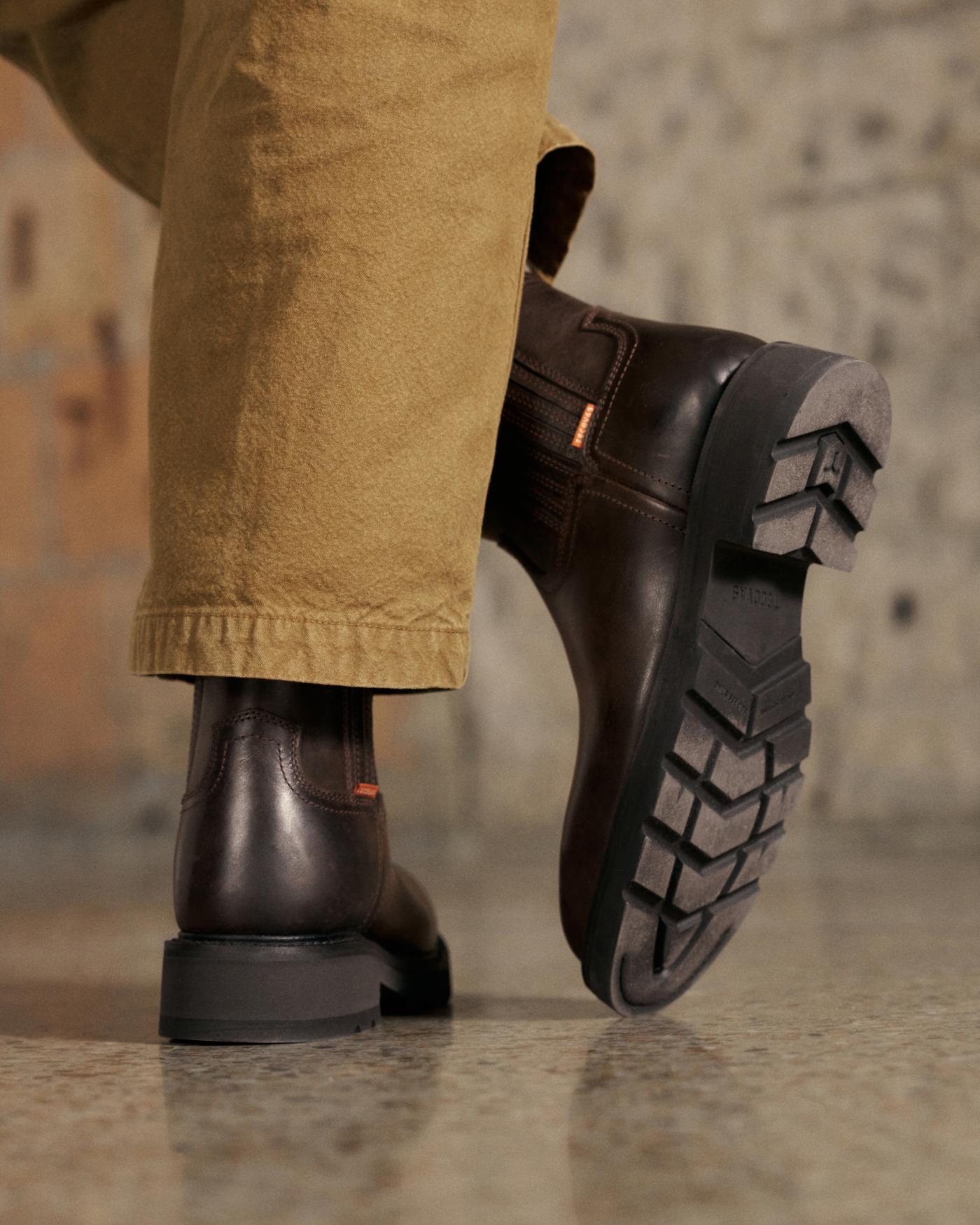 Women's LongHaul Chelsea Composite Toe Work Boot - Image 3
